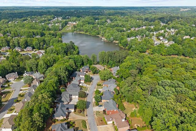 1165 Home Place Drive, Lawrenceville, GA 30043