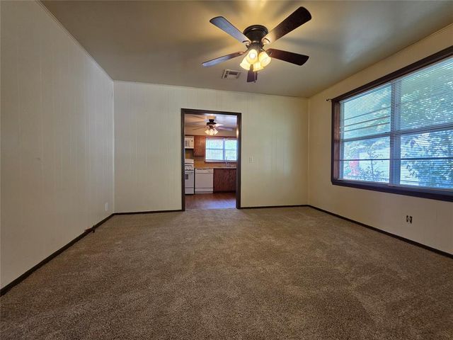 904 E 7th Street, Shawnee, OK 74801