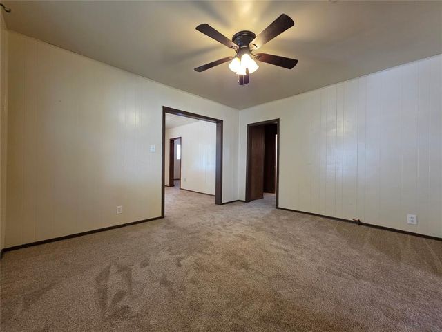 904 E 7th Street, Shawnee, OK 74801