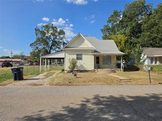 904 E 7th Street, Shawnee, OK 74801