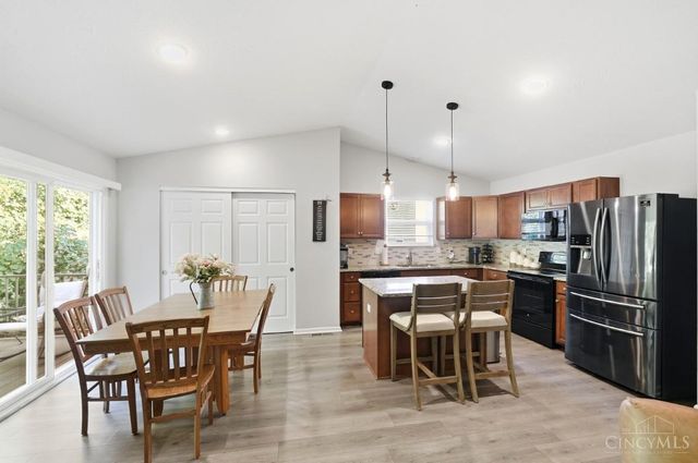 1117 Arbor Springs Drive, Hamilton, OH 45013