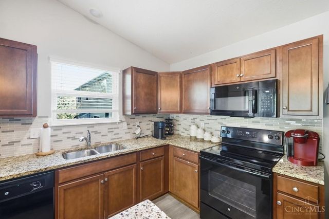 1117 Arbor Springs Drive, Hamilton, OH 45013