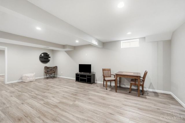 1117 Arbor Springs Drive, Hamilton, OH 45013