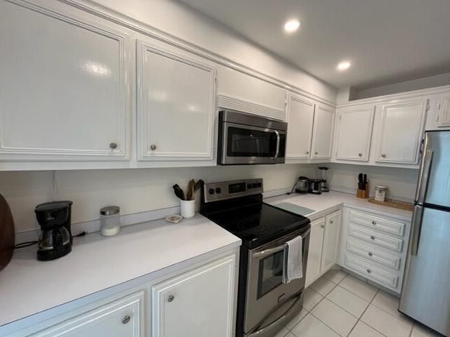 5420 N Ocean Drive 1705, Singer Island, FL 33404