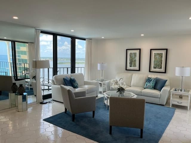 5420 N Ocean Drive 1705, Singer Island, FL 33404