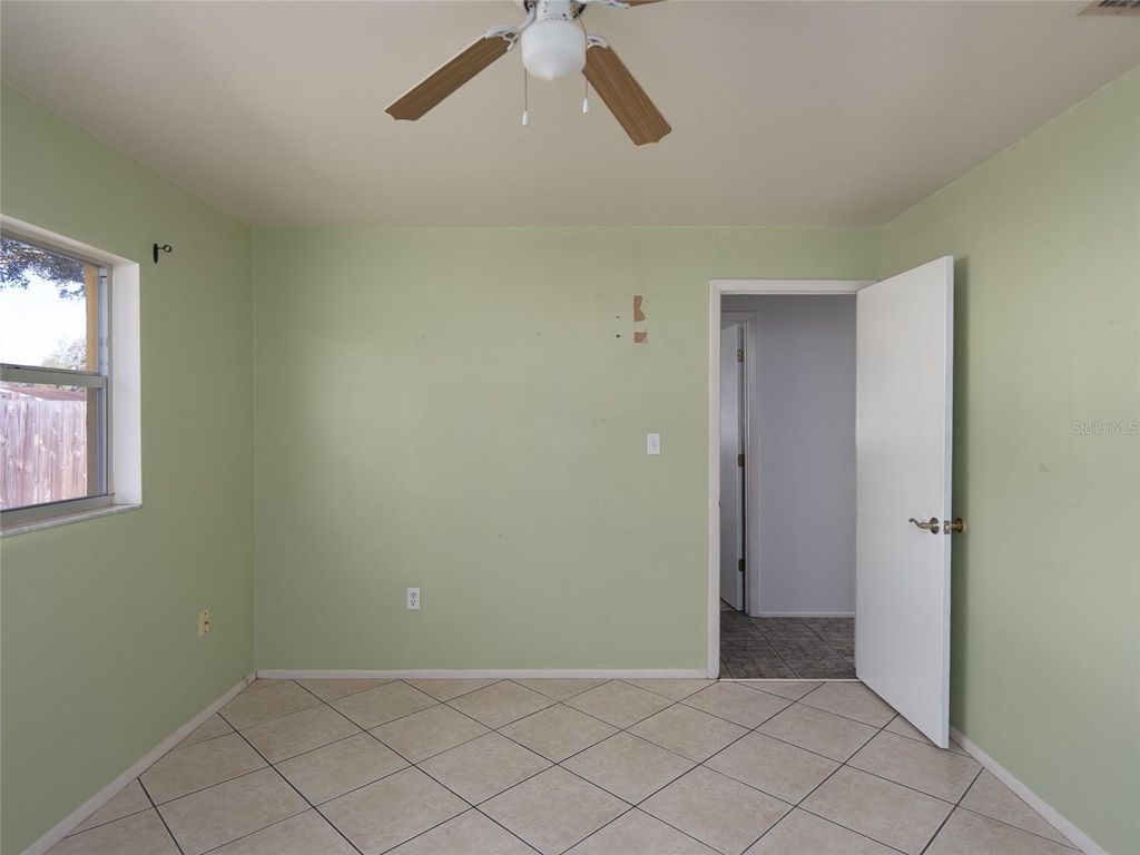 Image 16 of property listing at 5338 COLEWOOD PL, Sarasota, FL 34232
