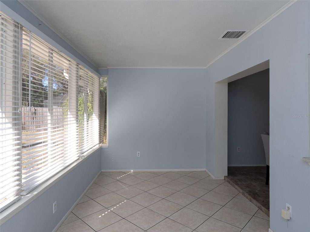 Image 34 of property listing at 5338 COLEWOOD PL, Sarasota, FL 34232