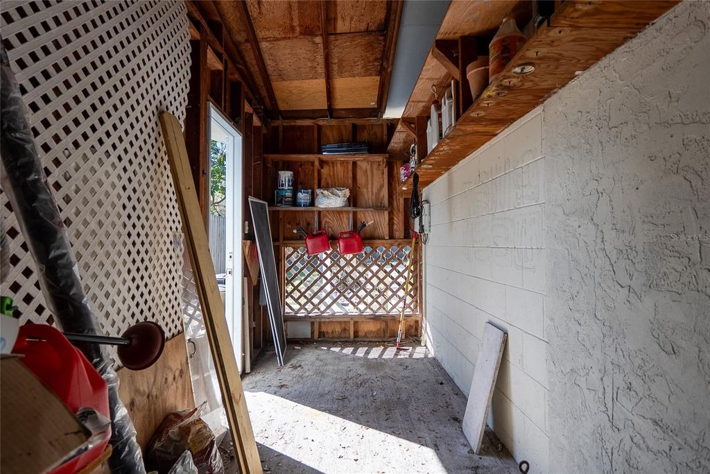 Image 44 of property listing at 5338 COLEWOOD PL, Sarasota, FL 34232