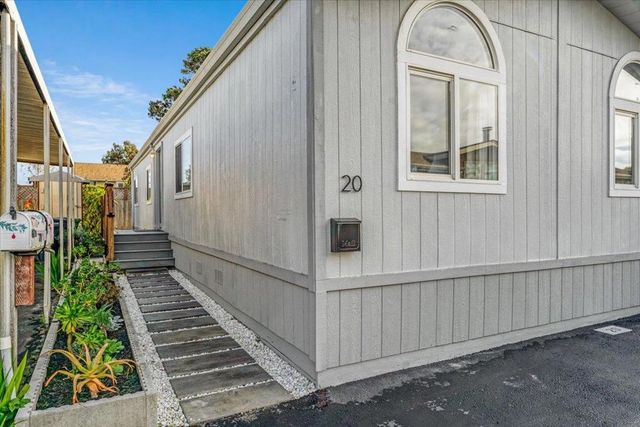 1099 38th Avenue, Santa Cruz, CA 95062