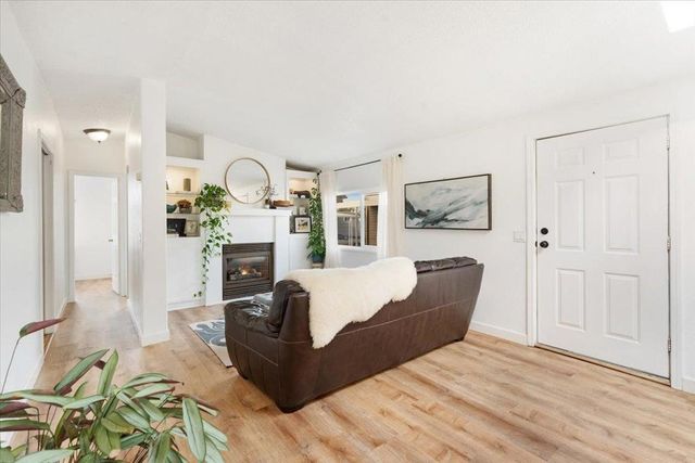 1099 38th Avenue, Santa Cruz, CA 95062