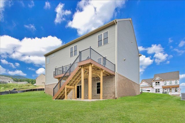 7075 Parkway View TRL, Roanoke, VA 24018