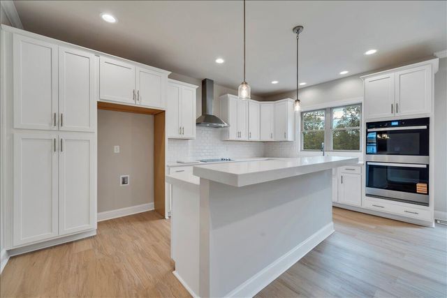 7075 Parkway View TRL, Roanoke, VA 24018