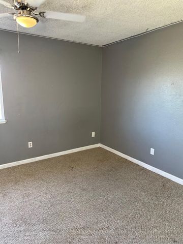 4110 WEYMOUTH Ln, Sacramento, CA 95823