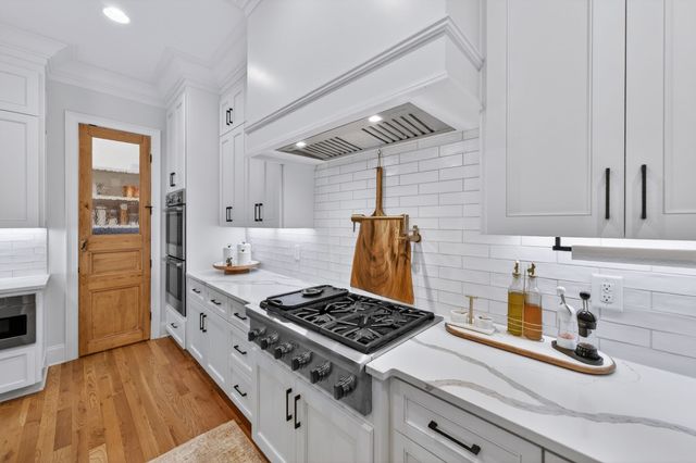 2007 Kathryn Ave, Franklin, TN 37064