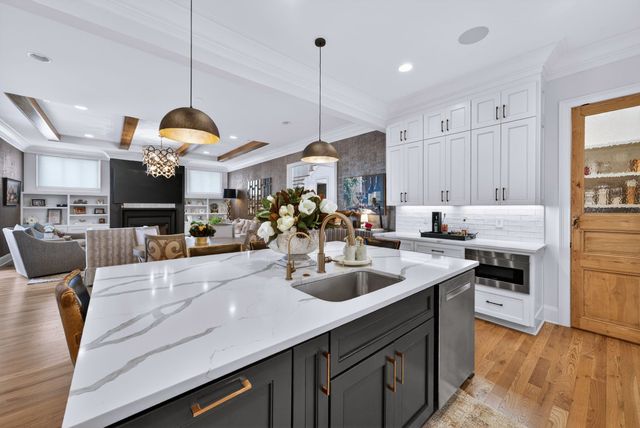 2007 Kathryn Ave, Franklin, TN 37064