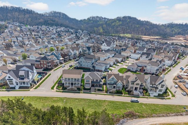 2007 Kathryn Ave, Franklin, TN 37064