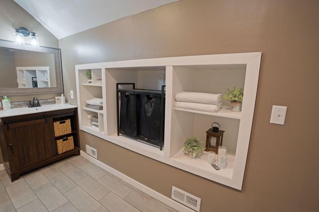 3464 S County Line Road, Johnstown, OH 43031