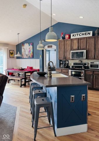 2225 Silver Rose Drive, Avon, IN 46123