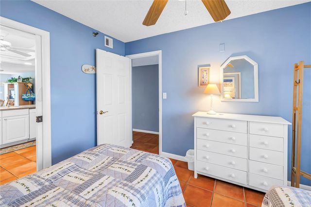 20002 GULF BOULEVARD 2705, Indian Shores, FL 33785