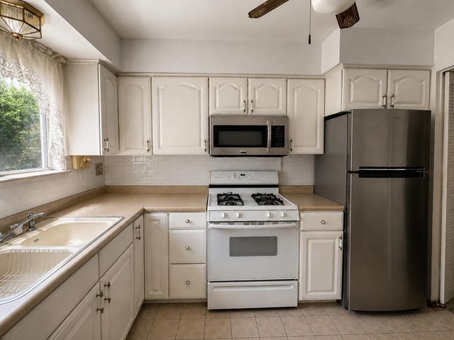 1546 Zarieda Street, Ortonville, MI 48462