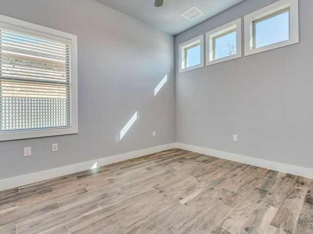 103 E Walter Ave B, Pflugerville, TX 78660