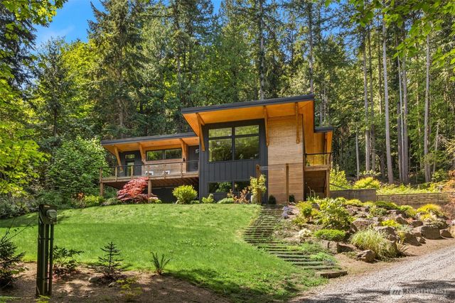 4591 NE Wildlife Court, Poulsbo, WA 98370