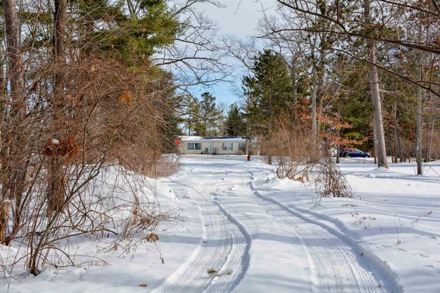 857 Maryjo Drive, East Bay Twp, MI 49686