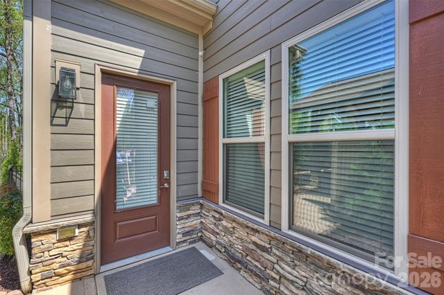 294 S San Agustin Drive, Mooresville, NC 28117