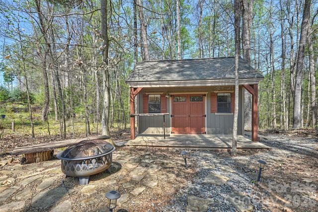 294 S San Agustin Drive, Mooresville, NC 28117