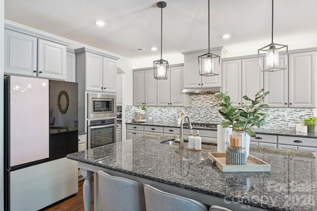 294 S San Agustin Drive, Mooresville, NC 28117