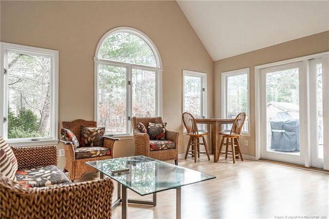 135 Forest Glen Road, Southern Pines, NC 28387