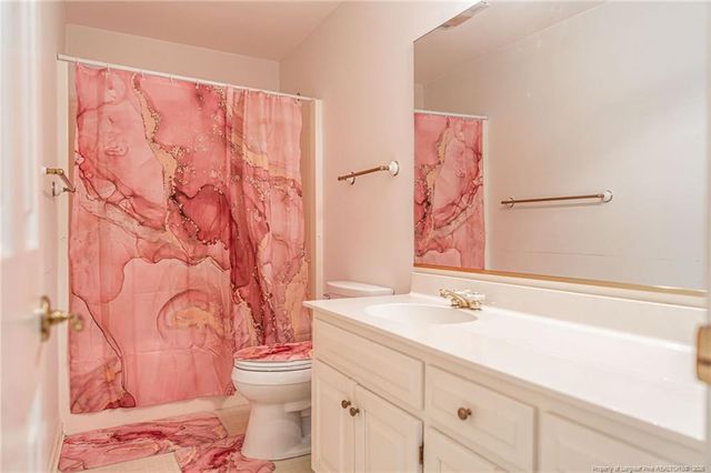 135 Forest Glen Road, Southern Pines, NC 28387