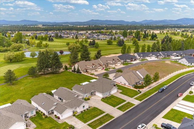 1013 N Country Club Dr, Deer Park, WA 99006