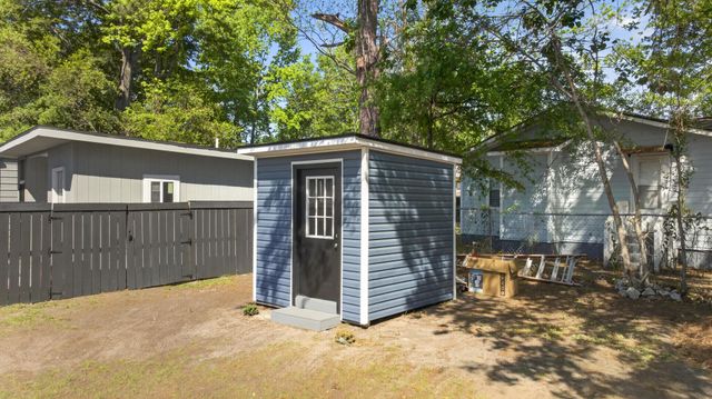 2114 James Bell Drive, North Charleston, SC 29406