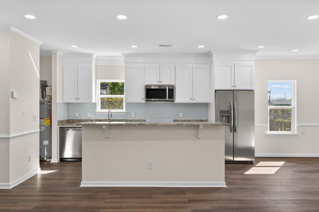 2114 James Bell Drive, North Charleston, SC 29406