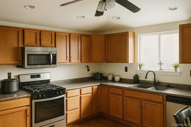 50 Schneider Avenue, Highland Falls, NY 10928