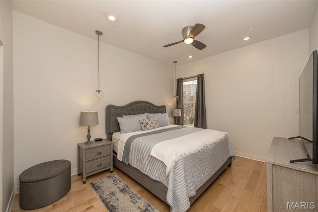 4424 Laclede Avenue, St Louis, MO 63108