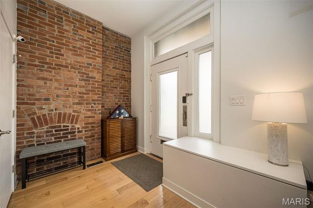 4424 Laclede Avenue, St Louis, MO 63108