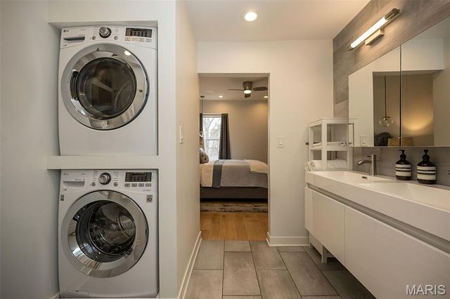 4424 Laclede Avenue, St Louis, MO 63108