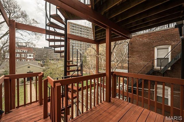 4424 Laclede Avenue, St Louis, MO 63108