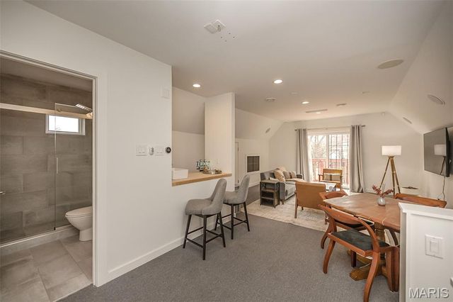 4424 Laclede Avenue, St Louis, MO 63108