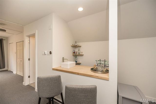 4424 Laclede Avenue, St Louis, MO 63108