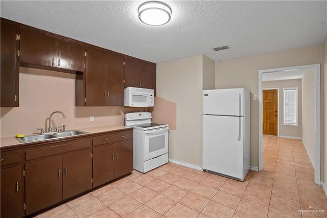 1816 N Holland Avenue, Mission, TX 78572