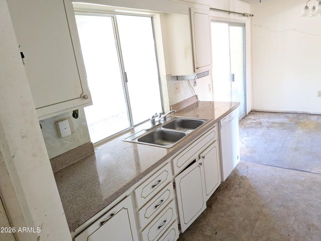 9614 W PINERIDGE Drive, Sun City, AZ 85351