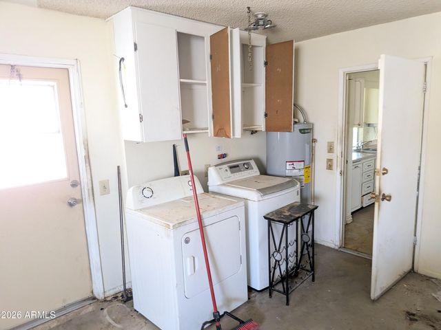 9614 W PINERIDGE Drive, Sun City, AZ 85351