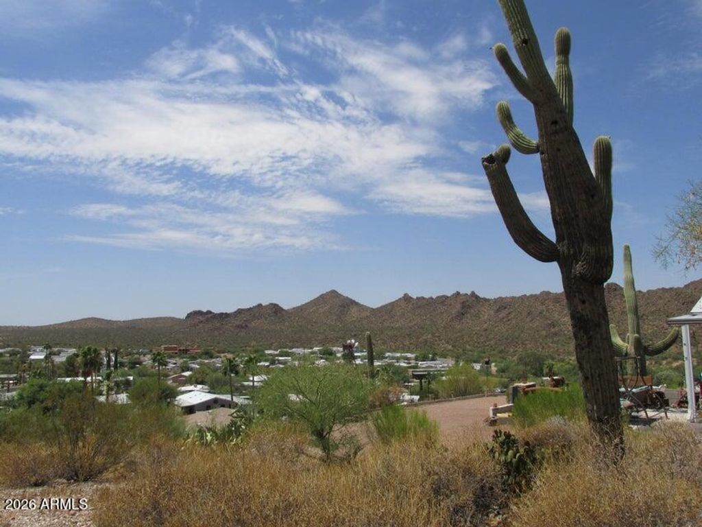 Image 1 of property listing at 57 W SAHUARO Drive 75, Queen Valley, AZ 85118