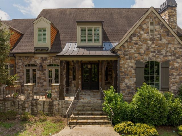 2488 Bugle Call Way, Signal Mountain, TN 37377