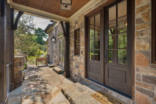 2488 Bugle Call Way, Signal Mountain, TN 37377