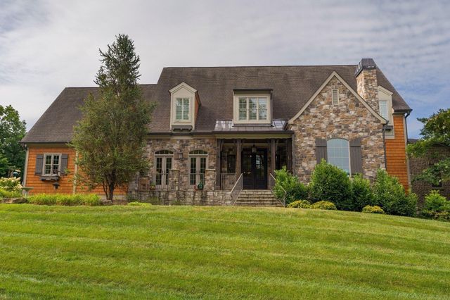 2488 Bugle Call Way, Signal Mountain, TN 37377