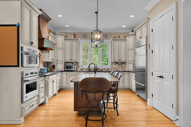 2488 Bugle Call Way, Signal Mountain, TN 37377